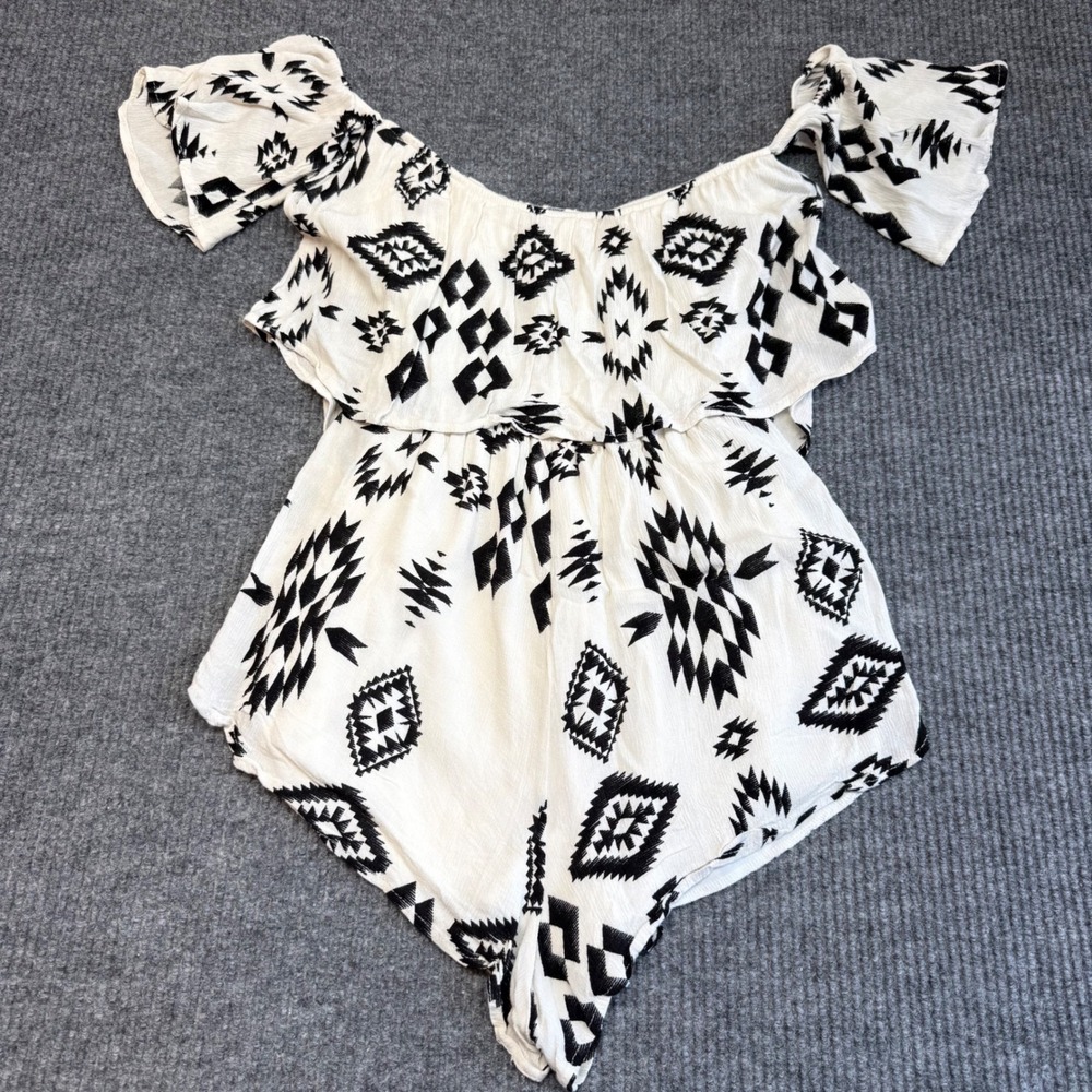 Sage Off Shoulder Romper Tribal Print Black‎ White Boho Women's Large - Picture 7 of 9